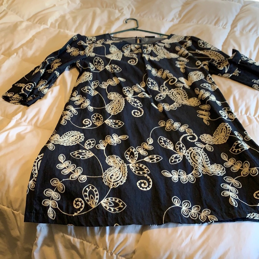 Embroidery-detailed dress
